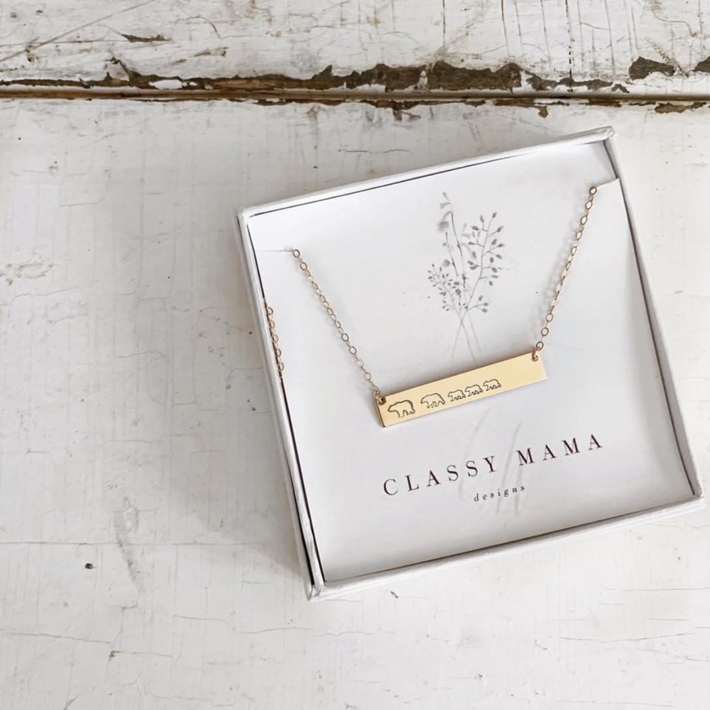 Mama bear family bar necklace : custom made